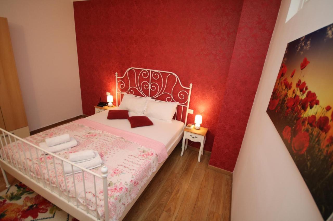 Flowers Apartments Timisoara Ngoại thất bức ảnh